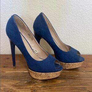 Elegant Blue suede Peep-Toe Platform Heels size 7